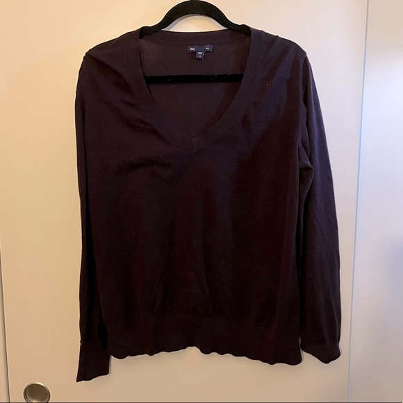 Dark Purple Lightweight V Neck Long Sleeve GAP Sweater, Size XL - Picture 1 of 4